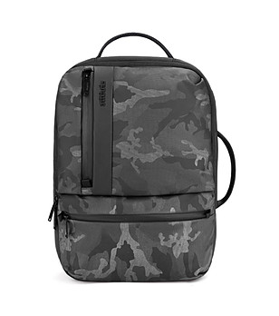 Черна раница с камуфлажен принт в предната част и USB порт снимка