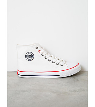 Високи мъжки бели кецове снимка