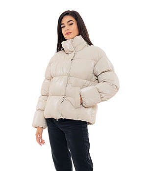 Дамско яке в бежово с перлен ефект Ardenа снимка