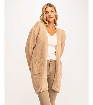 Дамска жилетка в бежово Reli снимка