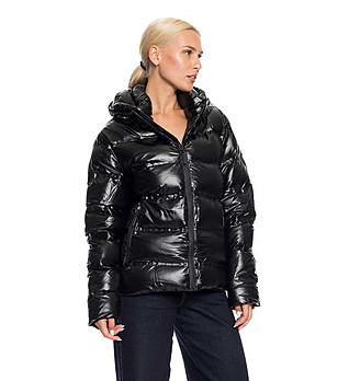 Дамско зимно черно яке с лъскав ефект Fatina снимка