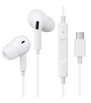 Бели слушалки с кабел с USB Type-C снимка