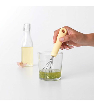 Бъркалка Tasty в цвят ванилия снимка