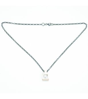 Дамско колие с висулка снимка