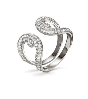 Дамски пръстен в сребристо с камъни размер 52 снимка