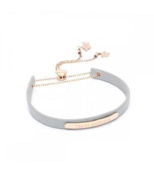 Сива кожена гривна с плочка с надпис снимка