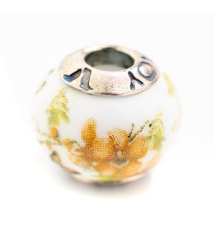 Декоративен елемент за гривна с флорални мотиви снимка