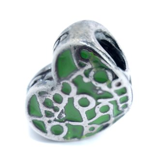 Талисман сърце в сребристо и зелено снимка