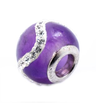 Талисман в лилаво с кристали снимка