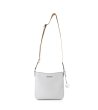 Дамска бяла чанта с дълга презрамка-0 снимка