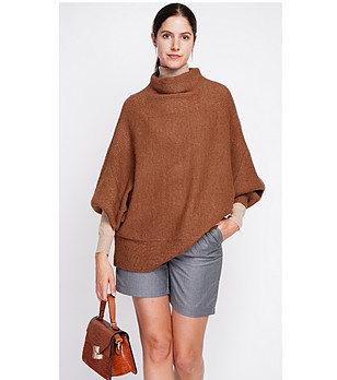 Дамски пуловер в кафяво снимка