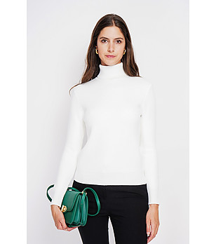 Дамски пуловер в цвят крем снимка