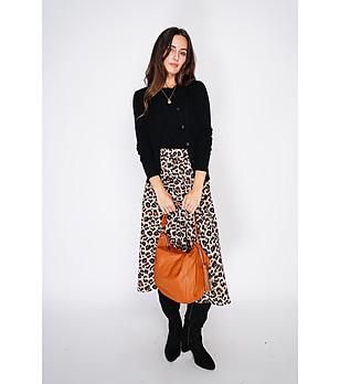 Комплект от блуза и жилетка в черно с кашмир снимка