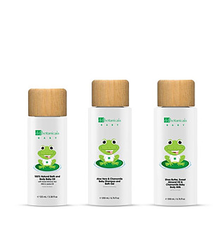 Бебешки комплект от шампоан и гел за вана, масло за тяло и мляко снимка