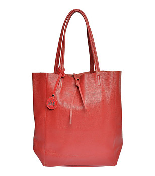 Дамска кожена чанта в червен нюанс Adesina снимка