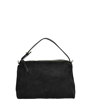 Черна дамска чанта от естествен велур снимка