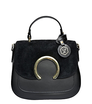 Дамска кожена чанта в черно със златист детайл Ardelia снимка