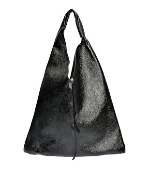 Черна дамска чанта от естествена кожа снимка