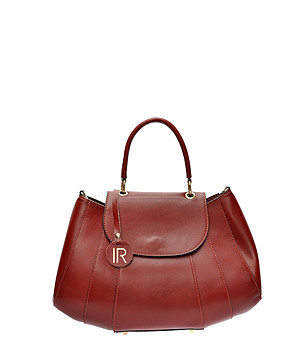 Тъмночервена дамска чанта от естествена кожа с нестандартна форма снимка