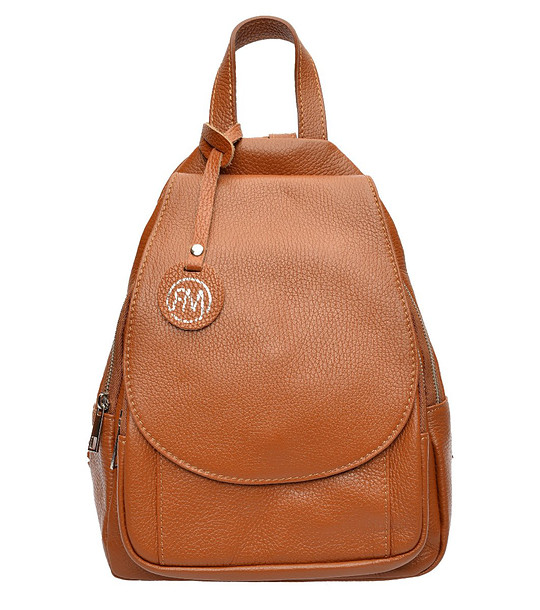 Кожена дамска раница Lora в цвят коняк снимка