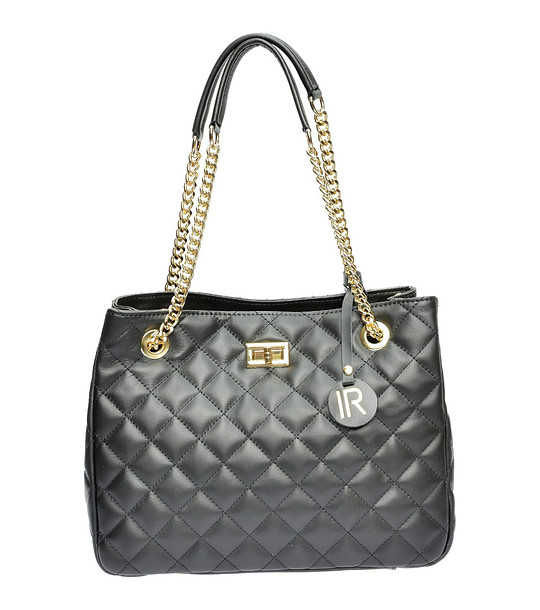 Черна кожена дамска чанта с декоративни шевове снимка