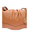 Дамска кожена чанта в цвят коняк Tola-3 снимка