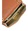 Дамска чанта от естествена кожа в цвят коняк-4 снимка