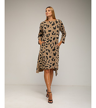 Oversize памучна рокля в цвят камел и черно снимка