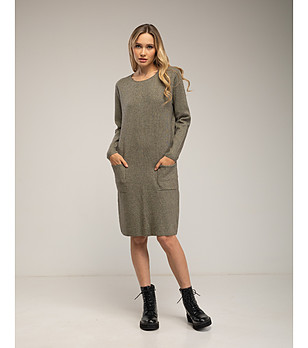 Рокля в цвят каки с джобове снимка