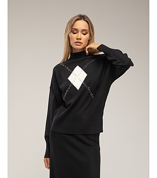 Черен дамски пуловер с калсически дизайн снимка