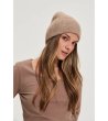 Дамска тъмнобежова шапка с рипсена плетка-0 снимка