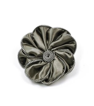 Брошка FLORENCE в сребристо и каки с клипс и безопасна игла снимка