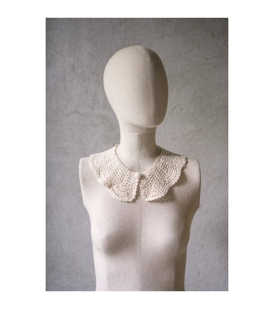 Плетена яка в екрю CELINA снимка