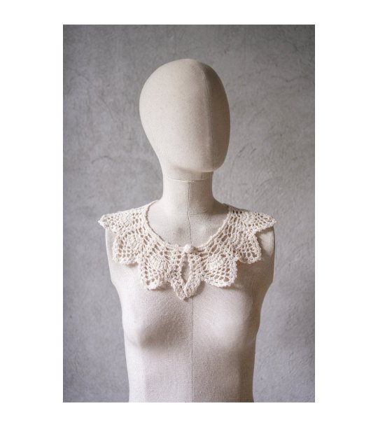 Плетена яка в цвят екрю Waleria снимка