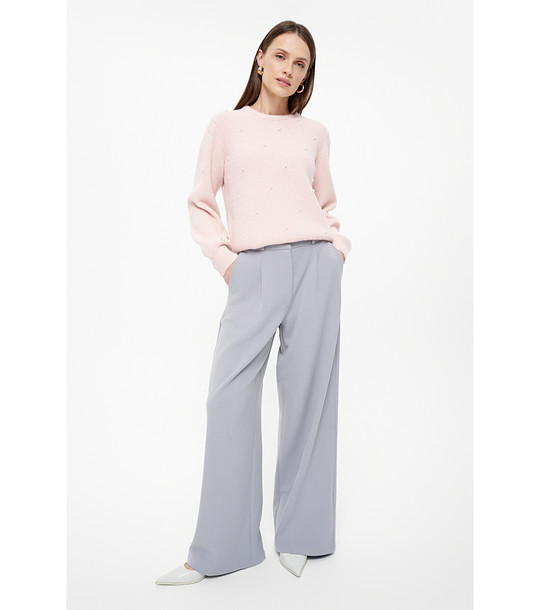 Светлорозов пуловер с перли снимка