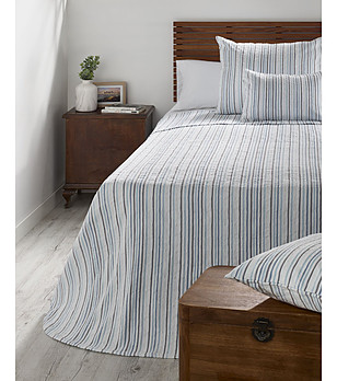 Покривало за легло на райе в синьо и сиво SEGURA 250x260 см снимка