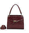 Дамска чанта в бордо с декоративна катарама-2 снимка