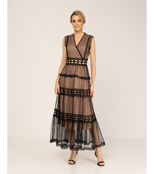 Бежова дълга рокля с черен тюл снимка