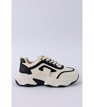 Дамски маратонки в екрю и черно с платформа снимка